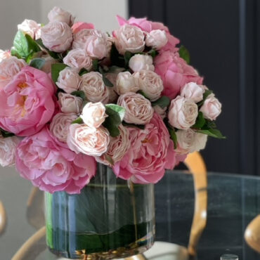 Leaf in Spring Bloom Bouquet · Glass Cylinder